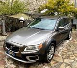 Volvo VOLVO XC70 D5 AWD Kinetic - Volvo C70 Kombi Gebrauchtwagen
