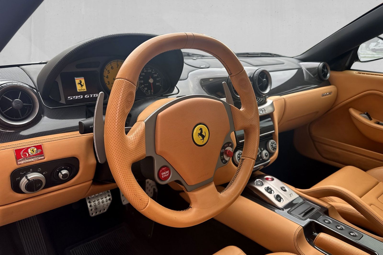 Fahrzeugabbildung Ferrari 599 GTB F1*Challenge Felgen*Embleme