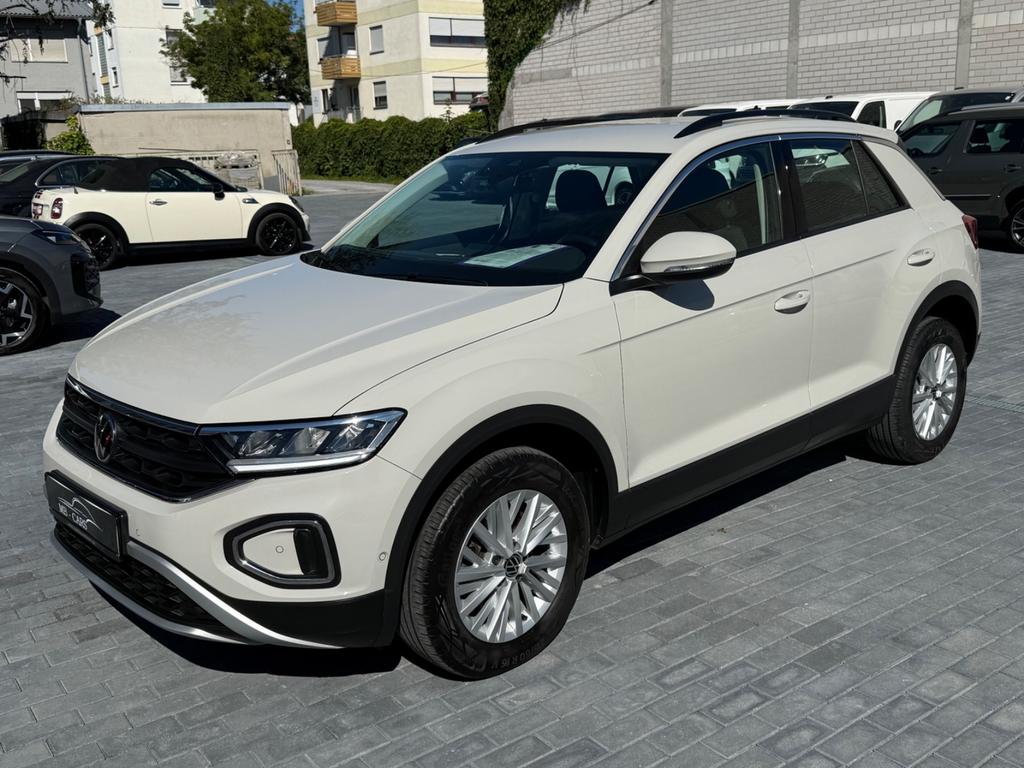 Volkswagen TRoc LifeAUTOVIRTUALNAVILEDKAM 2023