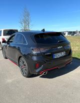 Kia cee'd / Ceed 1.6 T-GDI DCT GT / 5 Jahre Garantie - Kia: Jahre