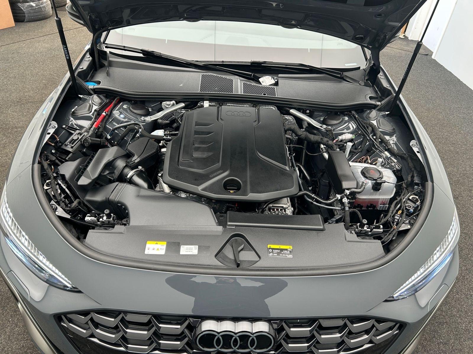 Audi A5 Avant 40 TFSI qu 2x S line Edition One S tro*
