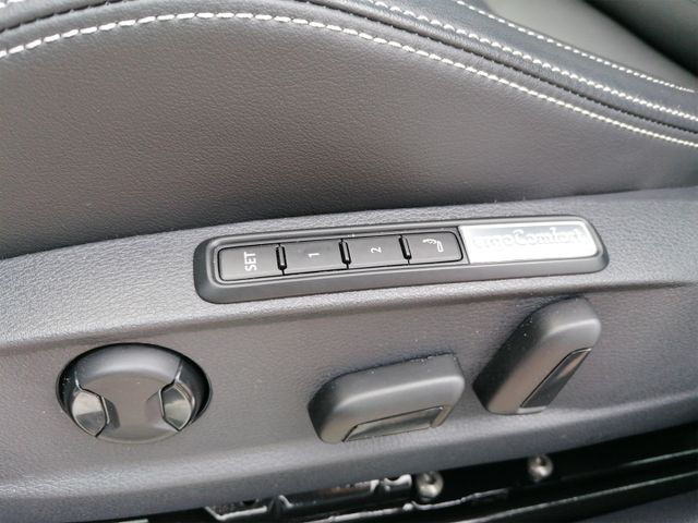 Passat Variant 2.0 TDI DSG 4M Elegance  PANO