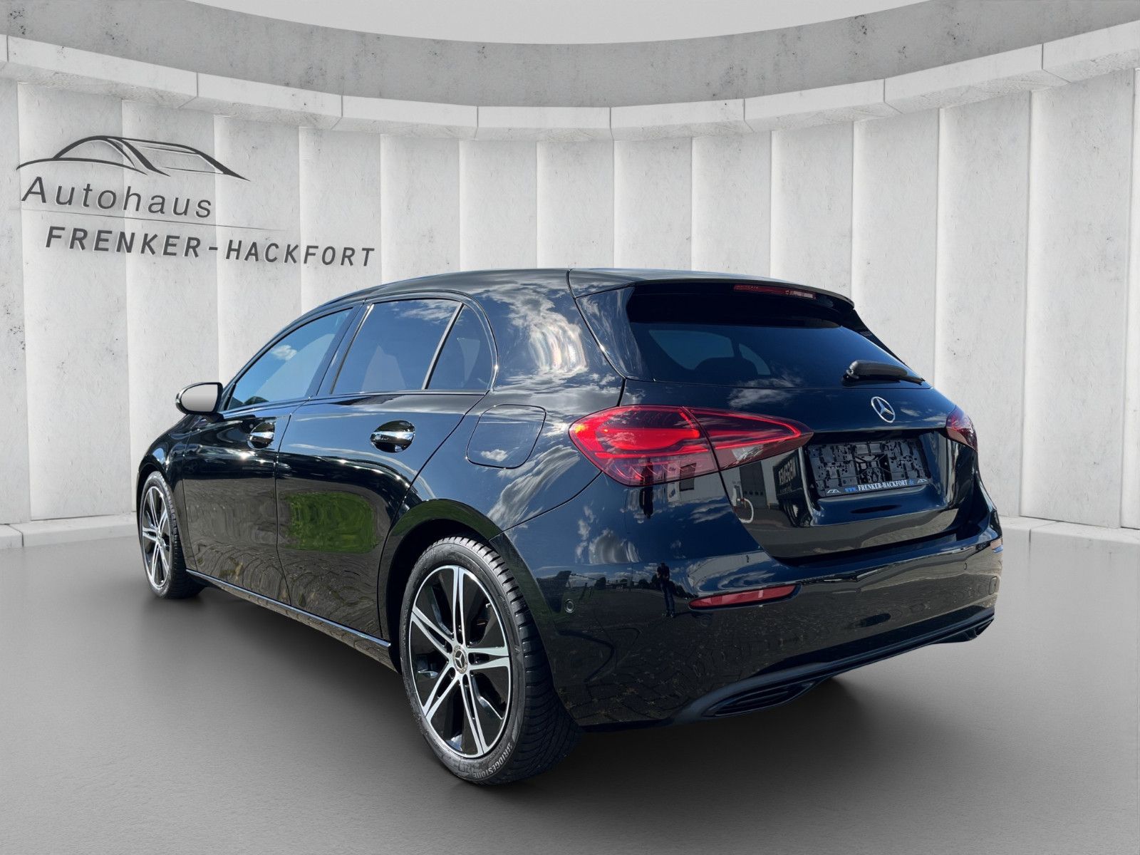 Mercedes-Benz A 180 Progressive Distronic Night 18 Advanced foto 5