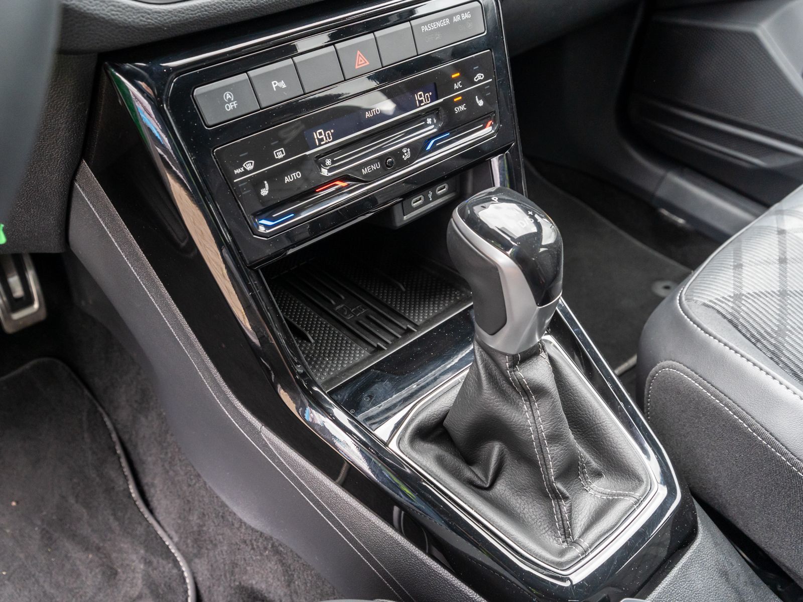 Volkswagen T-Cross - Bild 16