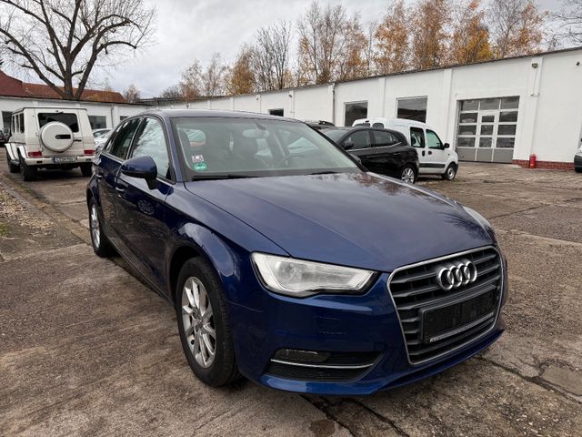 Audi A3 1.4 Sportback attraction