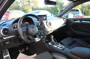 Fahrzeugabbildung Audi A3 1.4 TFSI 2x S Line VC+ACC+18"