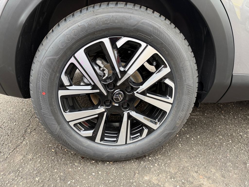 Fahrzeugabbildung Citroën C4 Benziner 130 MAX - Schiebedach/Winter Paket