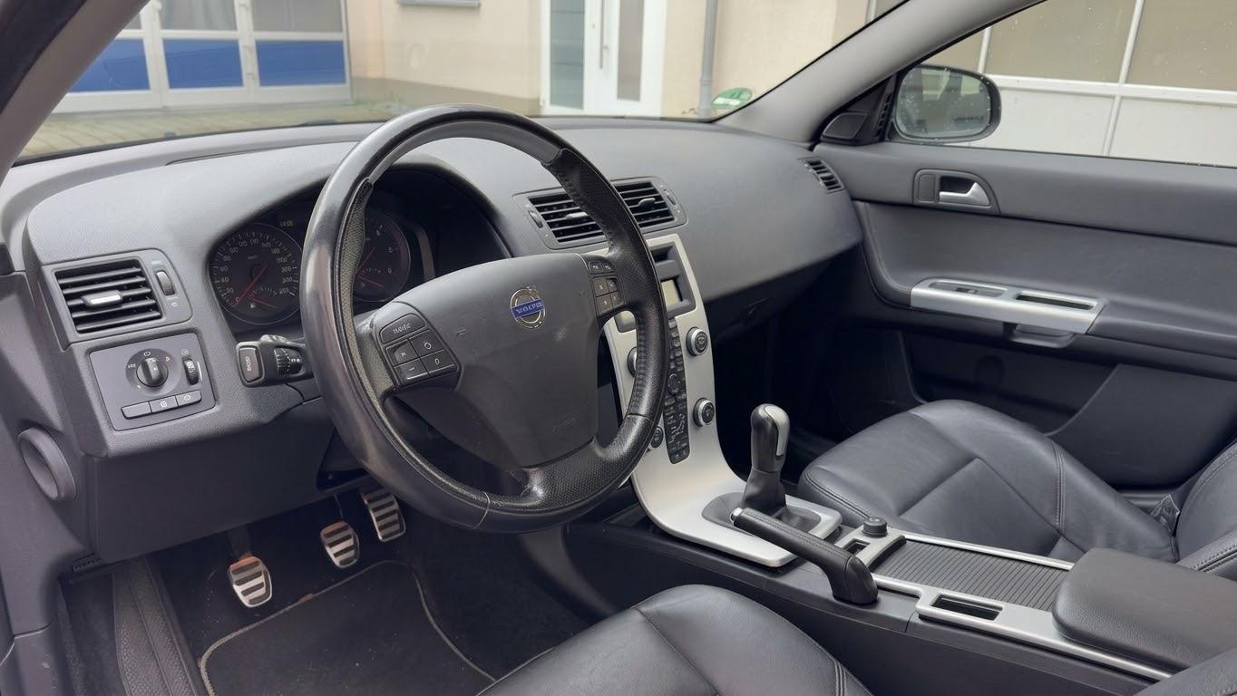 VOLVO V50 - D2 - BUSINESS EDITION - 114 CV - BVM
