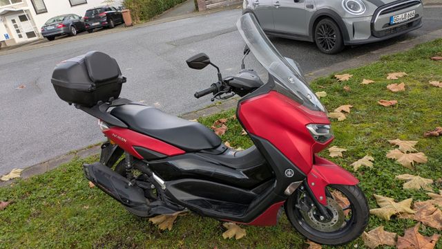 Yamaha nmax