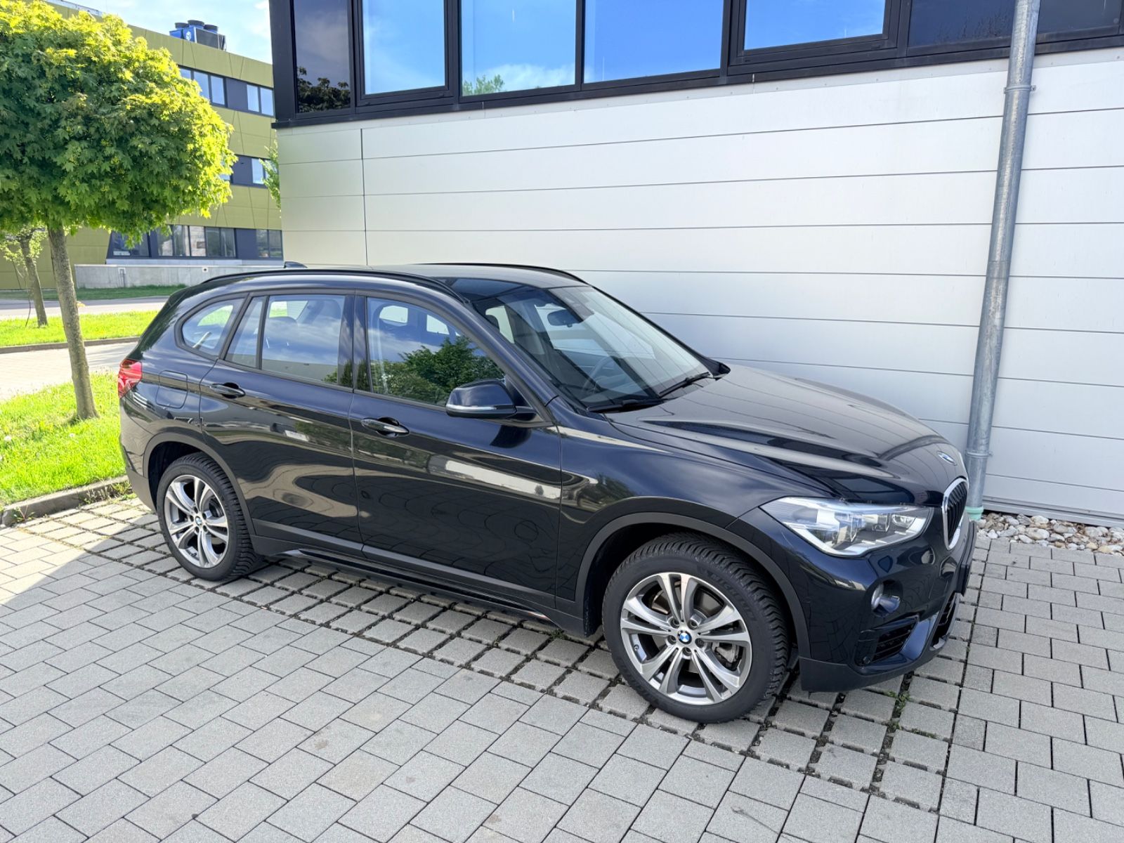 BMW X1 xDrive 25i Sport Line/Navi/LED/Head-UP foto 13