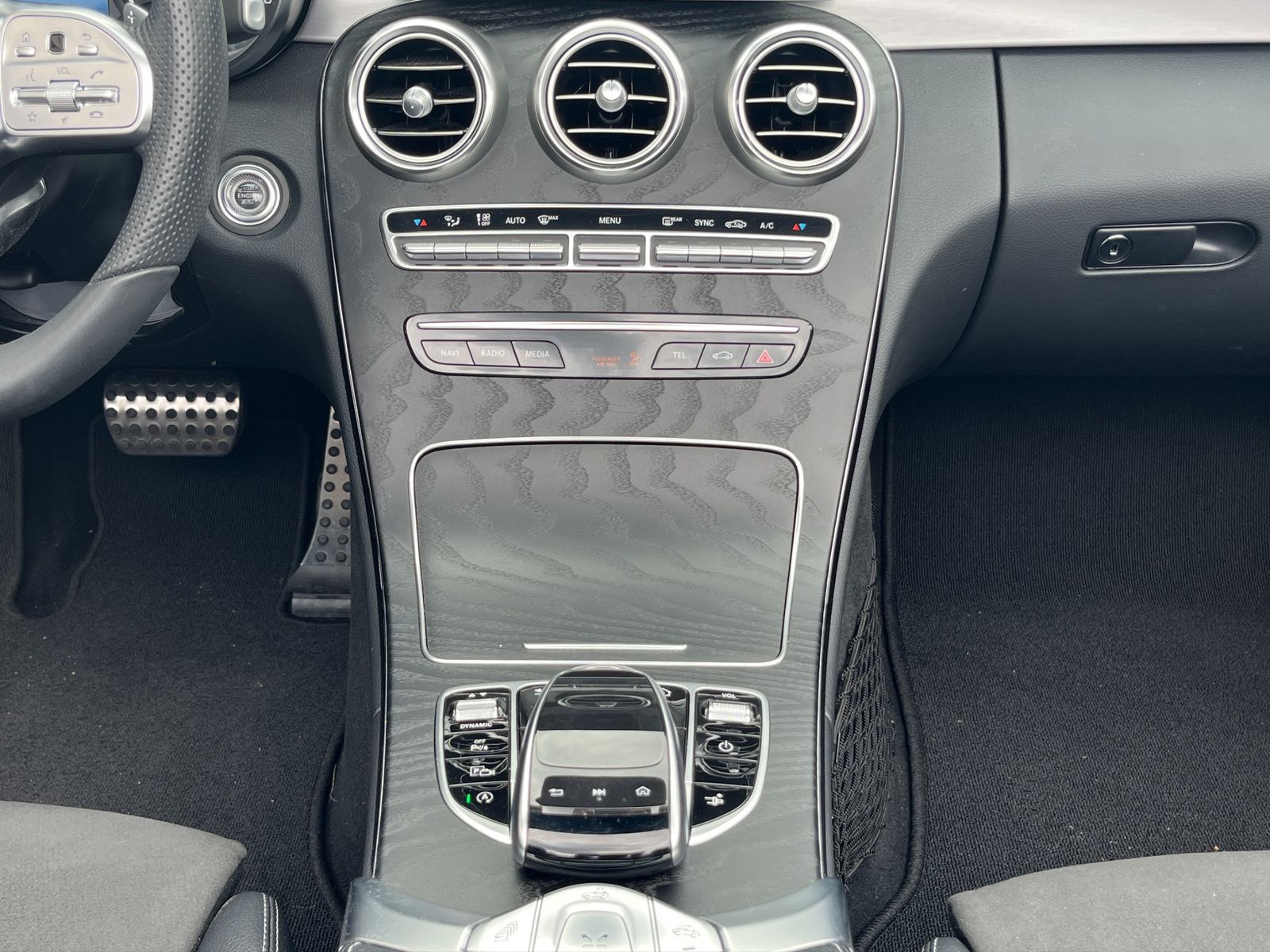 Fahrzeugabbildung Mercedes-Benz C 200*AMG-Line*SHZ*Navi*LED*Kamera*ACC**