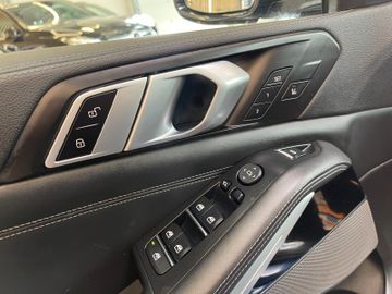 BMW X5 M50 i *19%MWST*INVPAKET*ACC*HUD*PANORAMA*STHZ