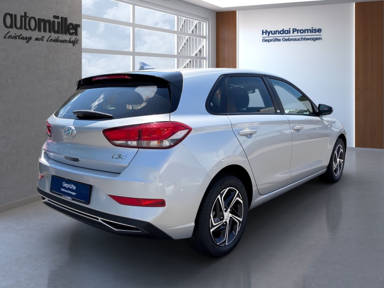 Fahrzeugabbildung Hyundai i30 INTRO *LED*KLA*SIH*KAMERA*DAB*
