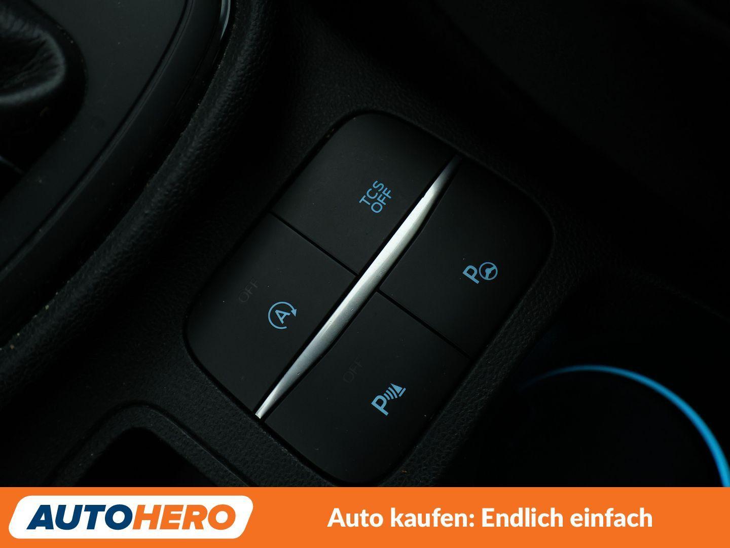 Ford Fiesta 1.0 EcoBoost Aut.*NAVI*CAM*PDC*SHZ*