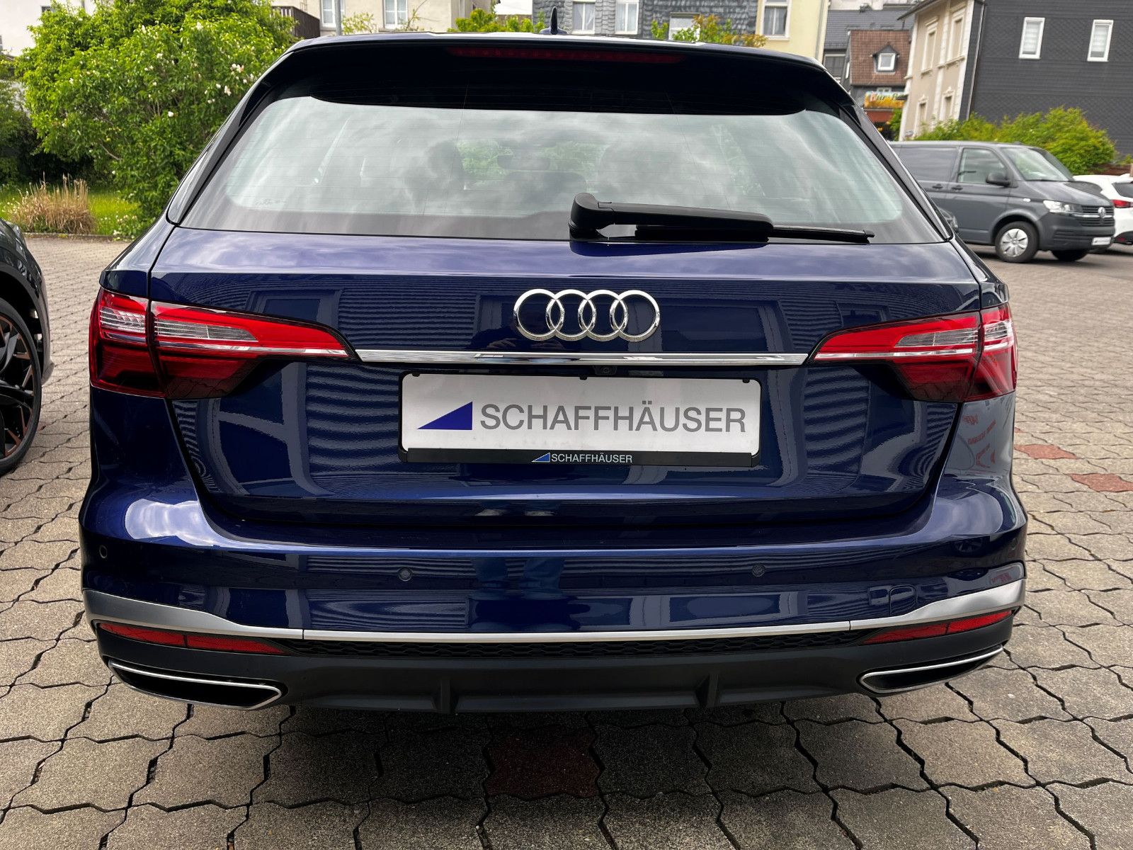 Fahrzeugabbildung Audi A4 Avant 40 TDI S line LED PANO NAVI SHZ KAM AHK