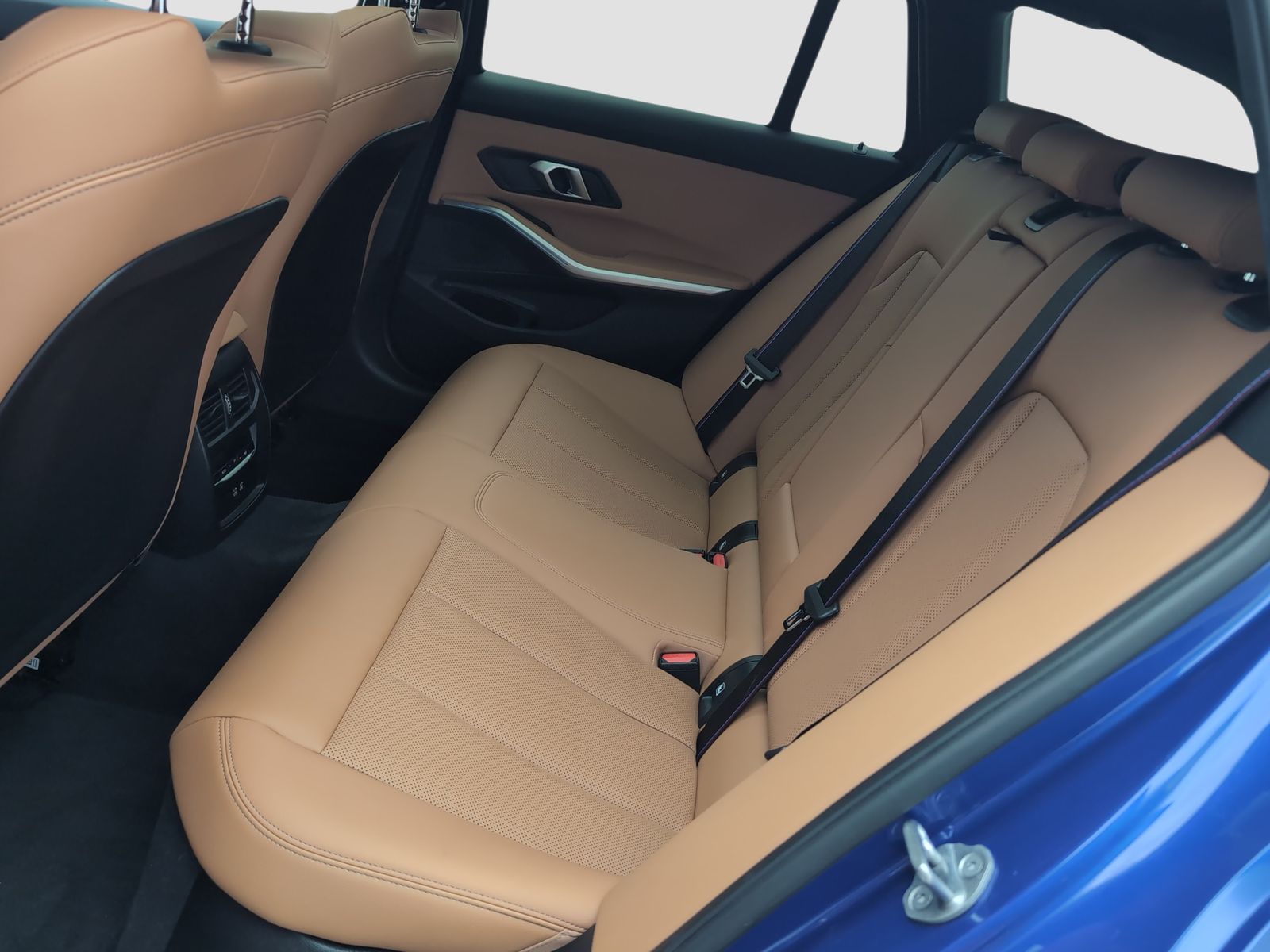 BMW 330 - Bild 9