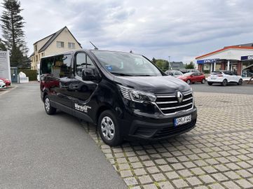 Fotografie des Renault Trafic Combi