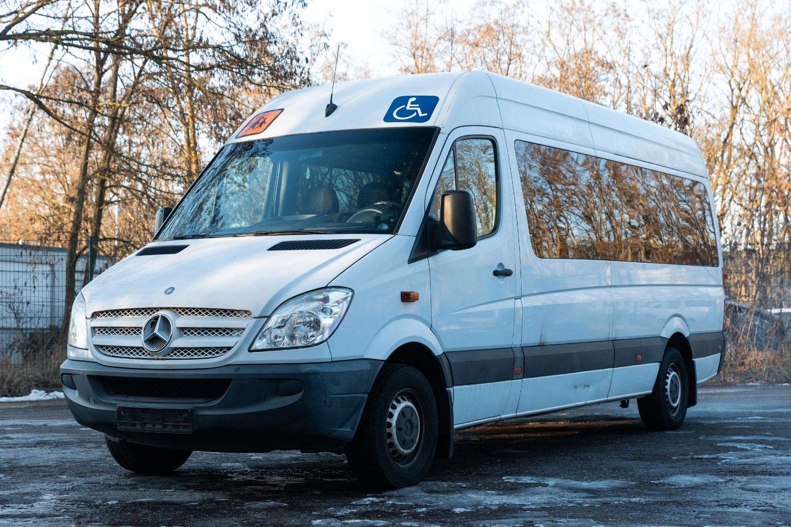 Mercedes-Benz Sprinter II Kombi 311 / 315 CDI Rollstuhlrampe