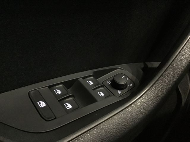 Fahrzeugabbildung Skoda Karoq Sportline 1.5TSI DSG/ACC/Navi/Matrix/DAB