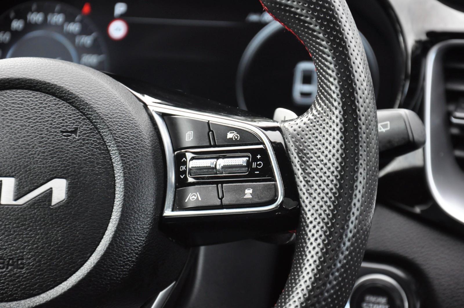 Kia ProCeed GT 1.6 T-GDI ACC-LED-PANO-MEMORY-RKAM