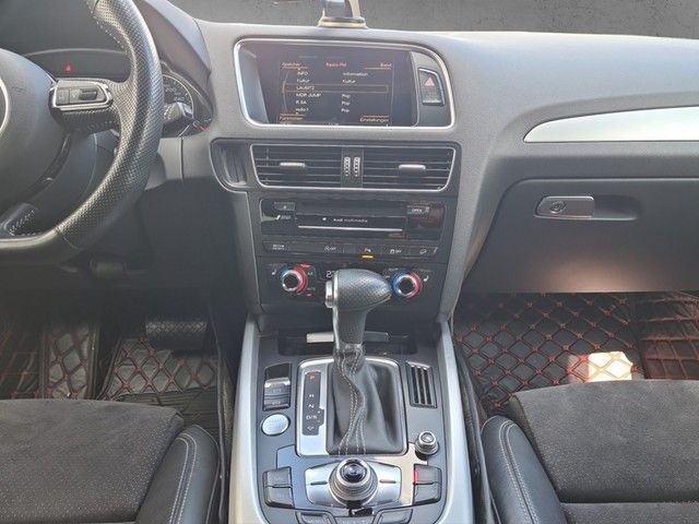 Fahrzeugabbildung Audi Q5 TDI Q S-tronic S-Line Xenon 20" Navi RFK SH L