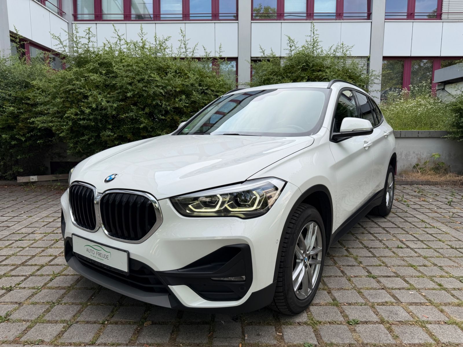 BMW X1 18dxDrive *Hagel* HUD Kamera LED Navi PDC SHZ