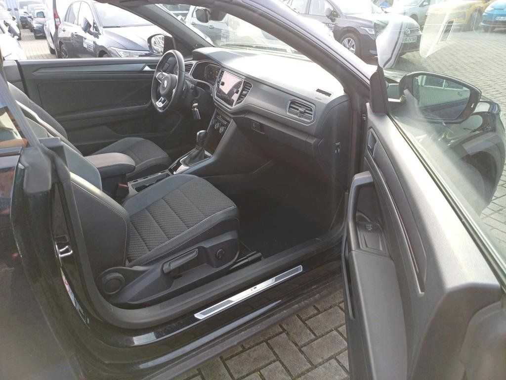 Fahrzeugabbildung Volkswagen T-Roc Cabrio R-Line Black&Style DSG*AHK*Navi*Cam