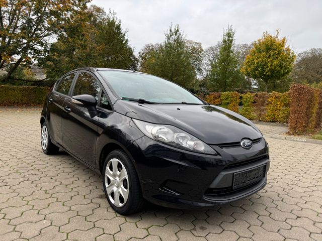 Ford Fiesta Titanium/ Top Zustand/klimaauto/Tüv Neu /