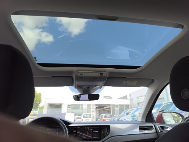 Fahrzeugabbildung Volkswagen Taigo 1.0 TSI OPF DSG Style IQ.LIGHT NAVI "PRO"