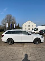 Skoda Octavia III 2.0 TDI - TÜV NEU*NAVI*AHK abn.* - Skoda Octavia: Iii