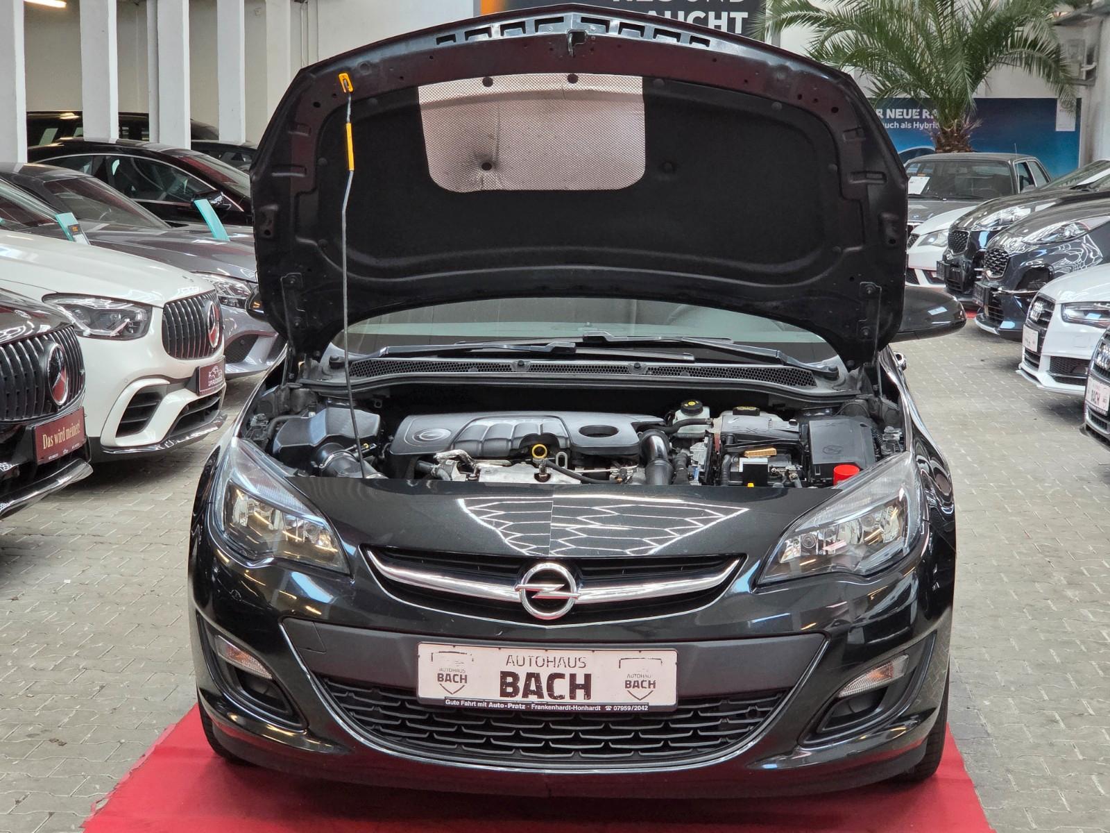 Opel Astra 2015 — фото 15