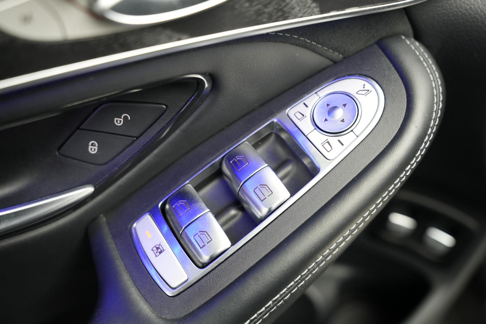 Mercedes-Benz GLC 63 AMG Coupe/MBUX/Ambiente/Schiebedach/Kam/