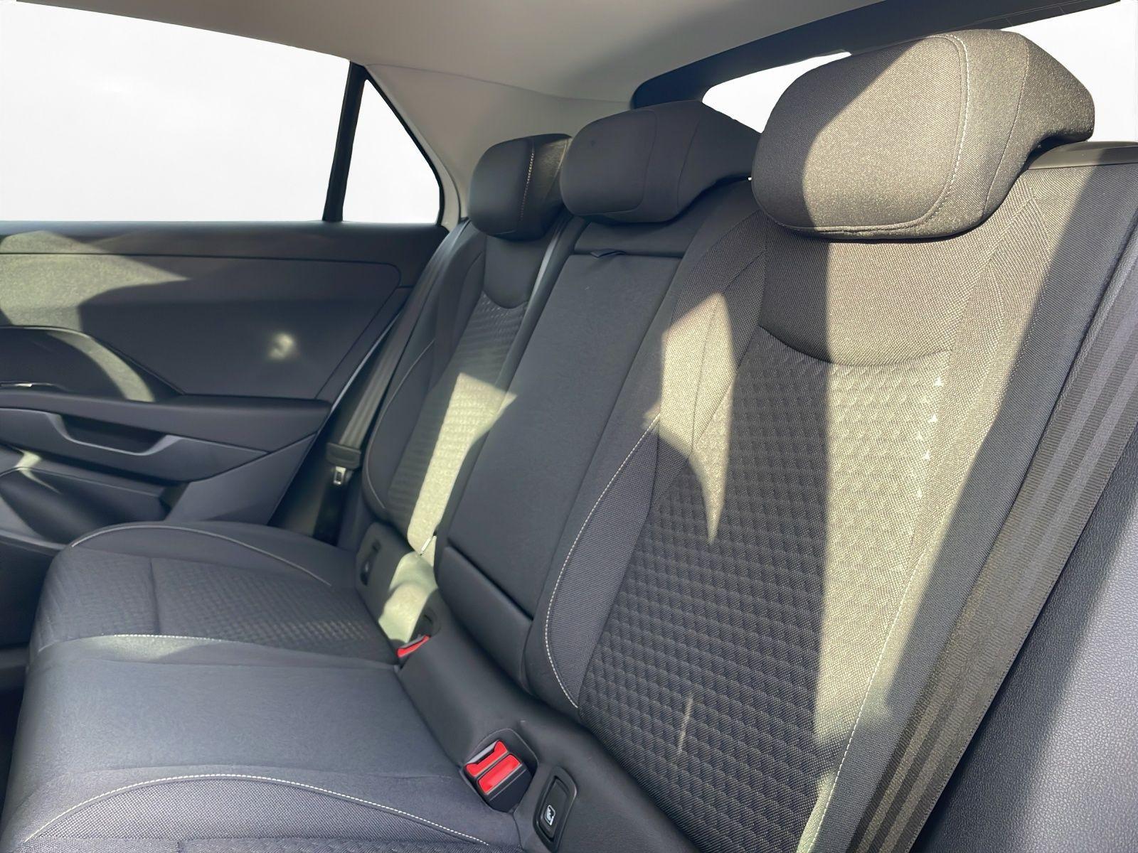 Volkswagen T-Roc Life 1.5 eTSI (116 PS) DSG Sitzheiz., миниатюра 8