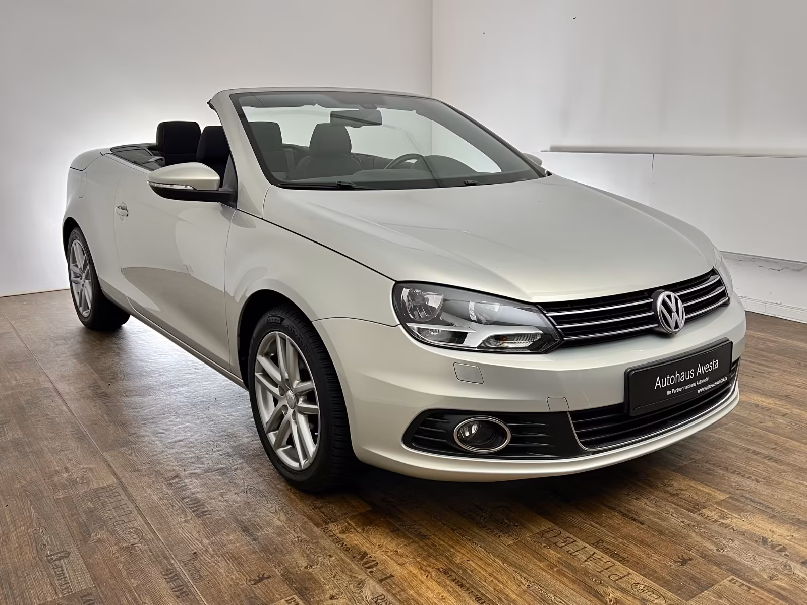 Volkswagen Eos 2.0 TDI / NUR 105.tKM / CABRIO / PANO /