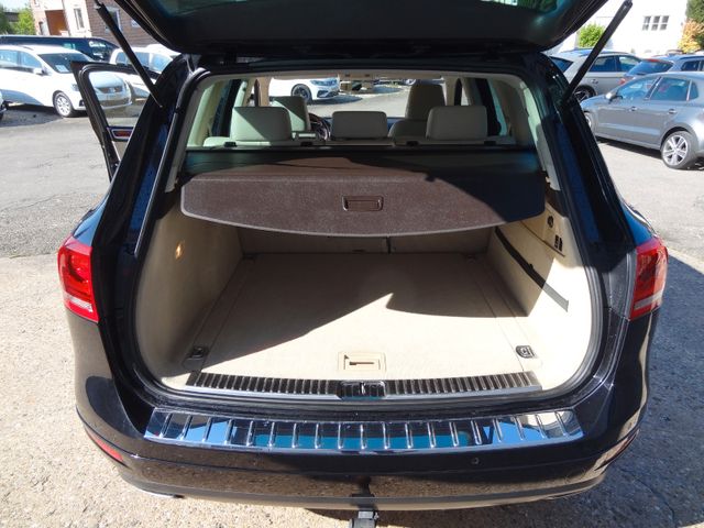 Fahrzeugabbildung Volkswagen Touareg V6 TDI/Leder/Xenon/AHK/360Kam/Navi/