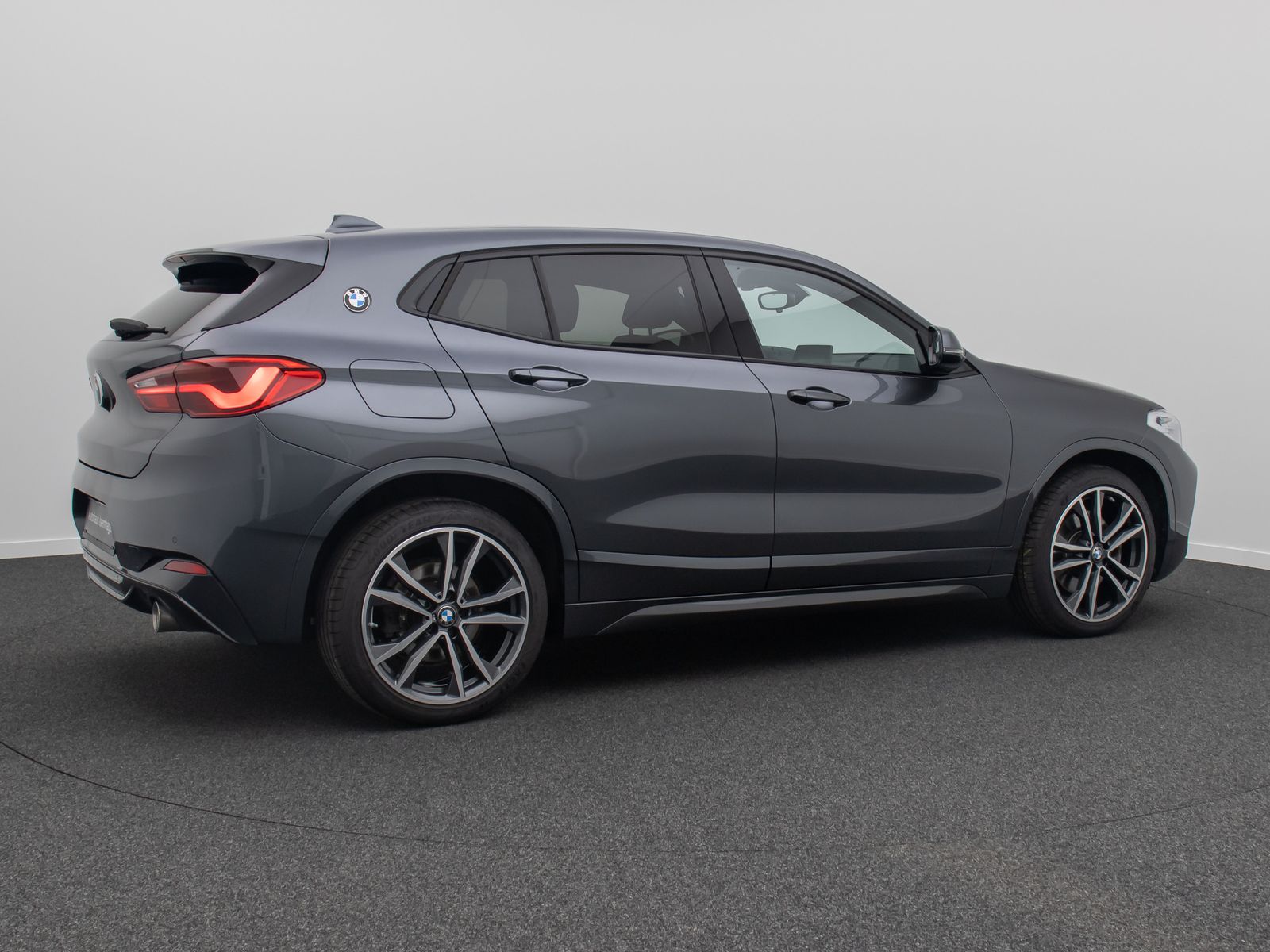 Fahrzeugabbildung BMW X2 xD20d M Sport Navi+ Alarm DAB HUD H/K 19Zoll