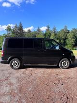Volkswagen T5 Multivan Highline-Ausstattung - gebrauchte VW T5 Multivan aus dem Jahr 2005