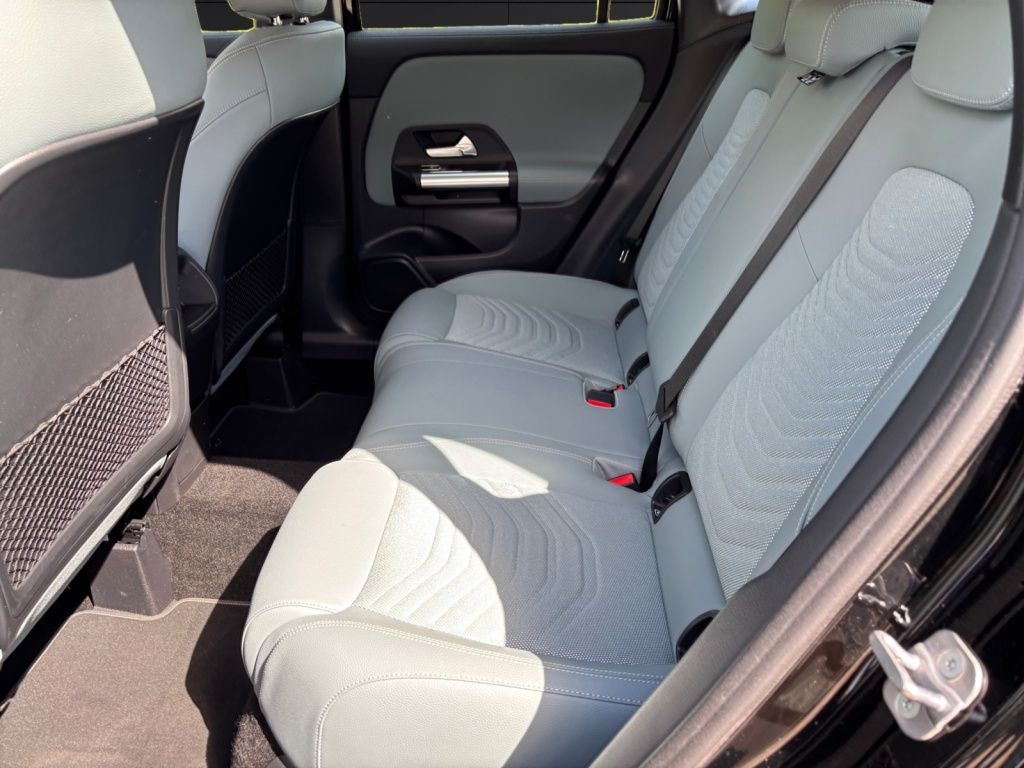 Mercedes-Benz GLA 180 d Progressive Advanced*Winter Paket foto 13
