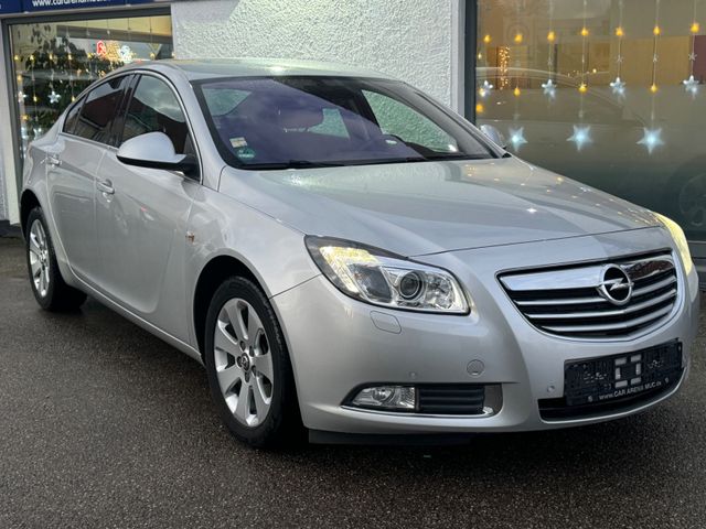 Opel INSIGNIA A 2.0CDTI ACTIVE ! Bi-XENON ! PDC! LED!