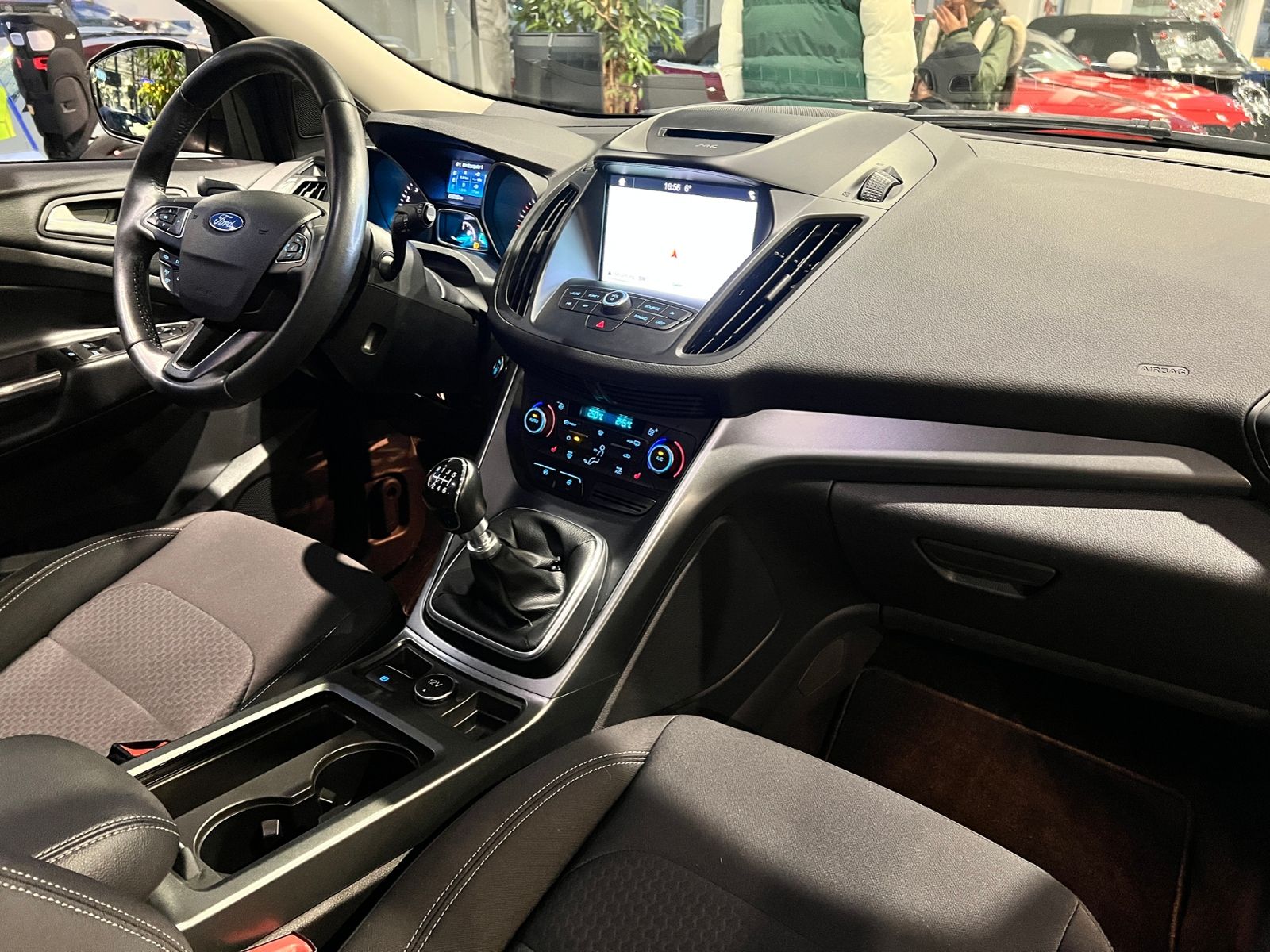 Fahrzeugabbildung Ford Kuga Cool & Connect AHK SHZ NAVI KLIMA