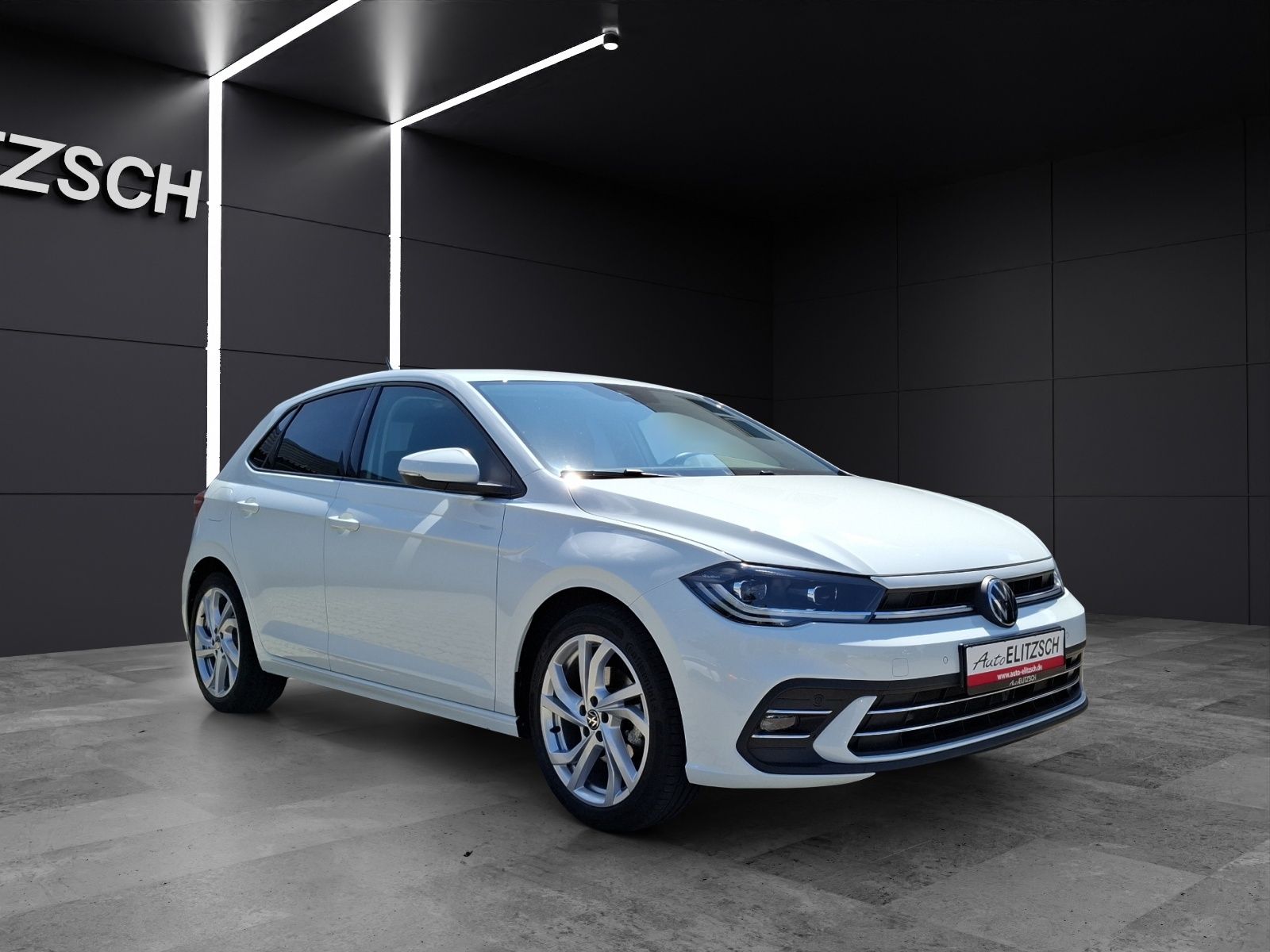 Fahrzeugabbildung Volkswagen Polo TSI Style DSG Matrix Navi AID ACC RFK SH LM