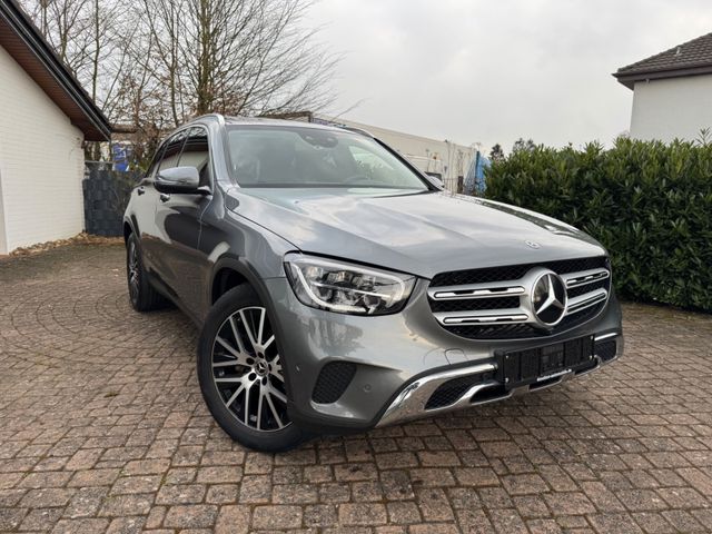 Mercedes-Benz GLC 220 AMG LINE/NAVI/PANO/LED/AHK