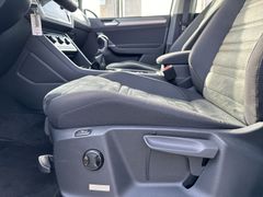 Fahrzeugabbildung Volkswagen Touran 1.5 TSI Comfortline NAVI CLIMATRONIC SHZ