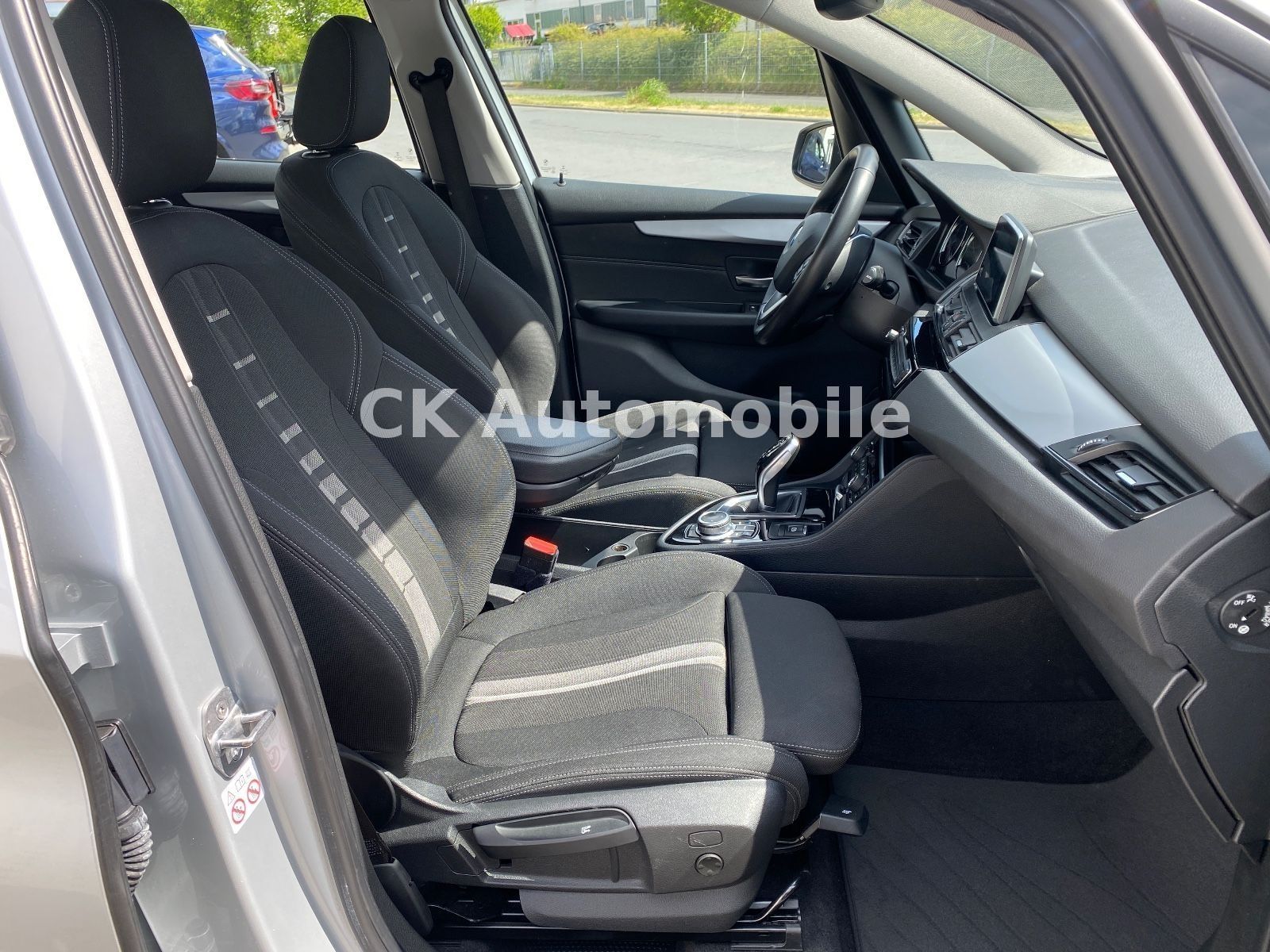 Fahrzeugabbildung BMW 216 d Gran Tourer Advantage/Automatik/Navi/PDC