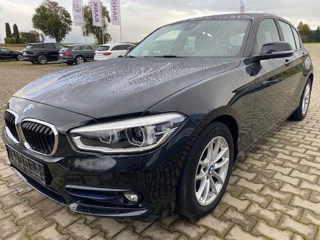 BMW 118i Sport Line AUTOMATIC SHZ LED NAVI ALU DAB