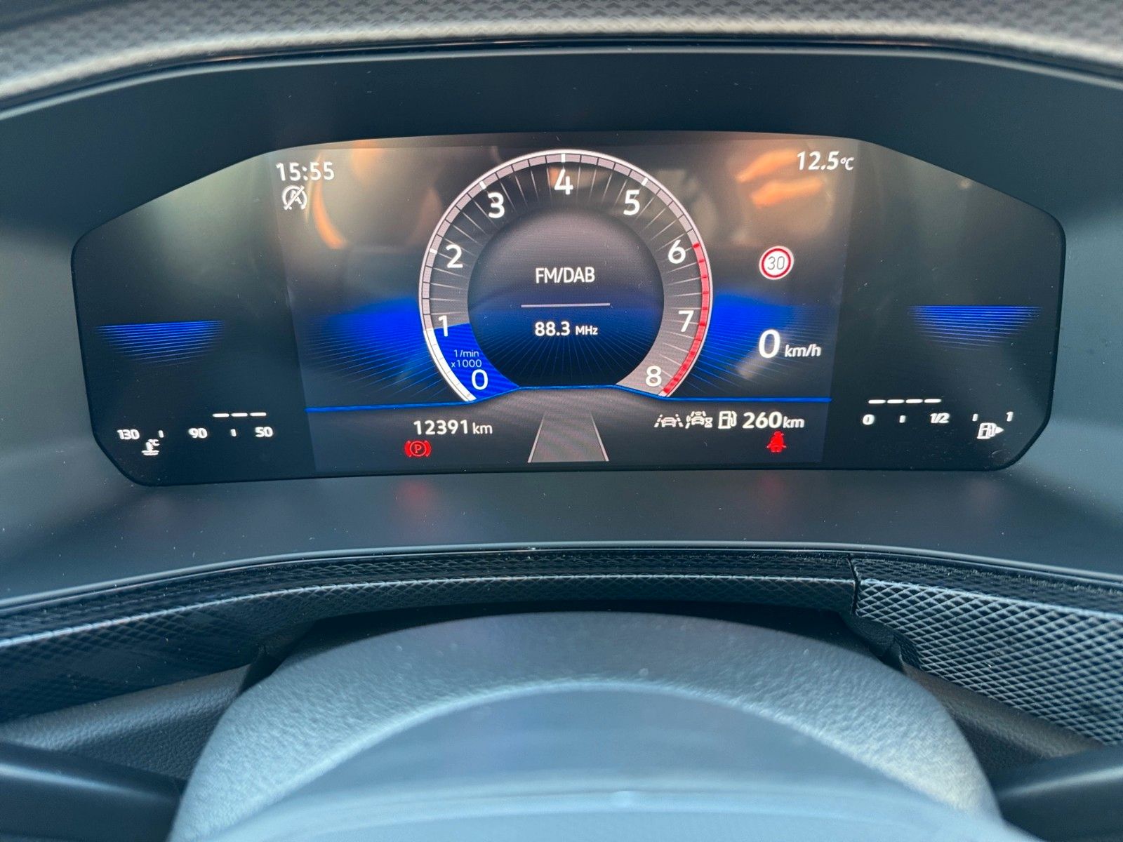 Fahrzeugabbildung Volkswagen T-Cross Life 1.0 TSI