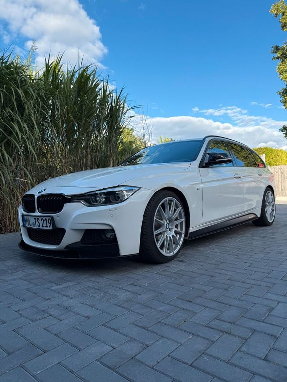 Image of BMW 320