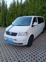 Volkswagen T5 Transporter - VW T5 Transporter in Chemnitz