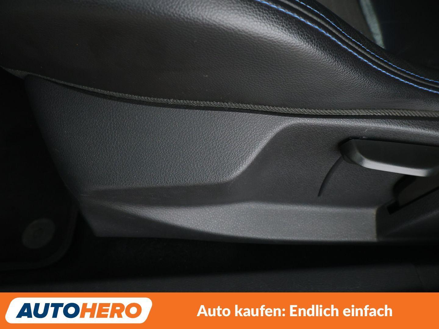 Ford Focus 2.0 EcoBoost ST*NAVI*XENON*TEMPO*CAM*PDC*