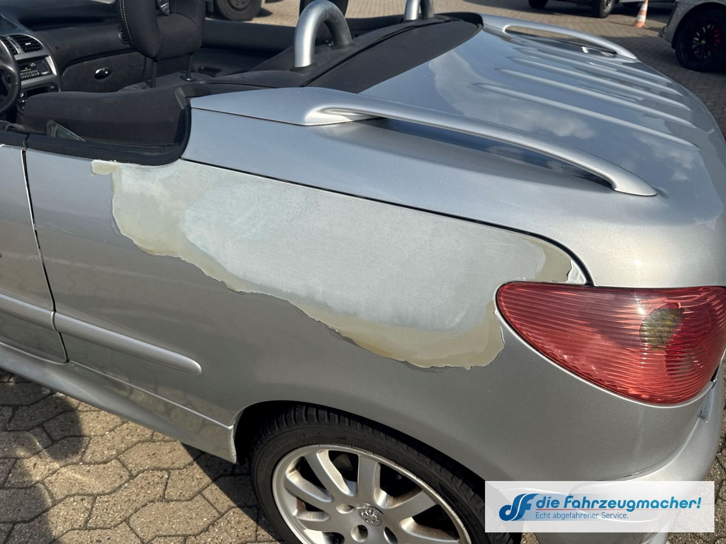 Fahrzeugabbildung Peugeot 206 Cabriolet CC Quiksilver El. Verdeck *EXPORT